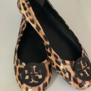 Tory Burch Minnie Leopard size 9
